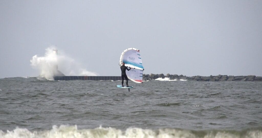 eFoiling is a great way to learn wingfoiling