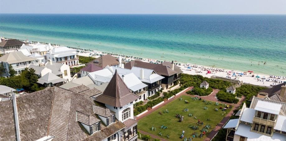 Pastel-coloured beach cottages along Rosemary Beach, Florida on Scenic 30A